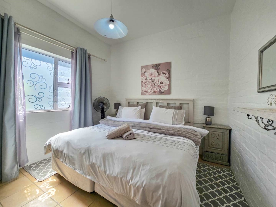 7 Bedroom Property for Sale in Stilbaai Wes Western Cape